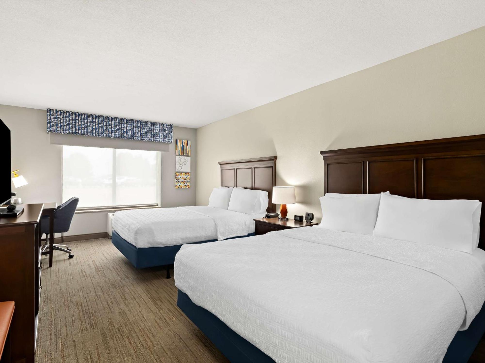 Hampton Inn Блайтвил Екстериор снимка
