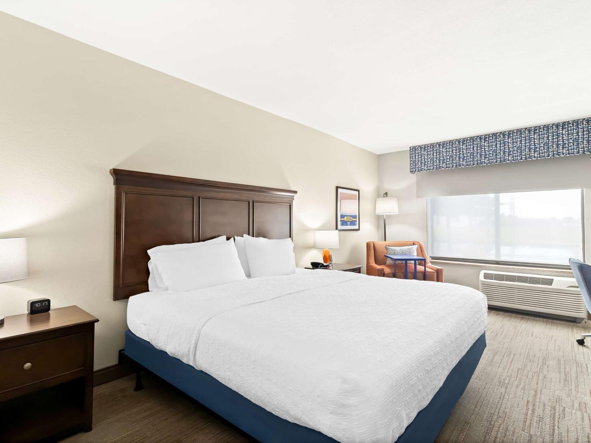 Hampton Inn Блайтвил Екстериор снимка