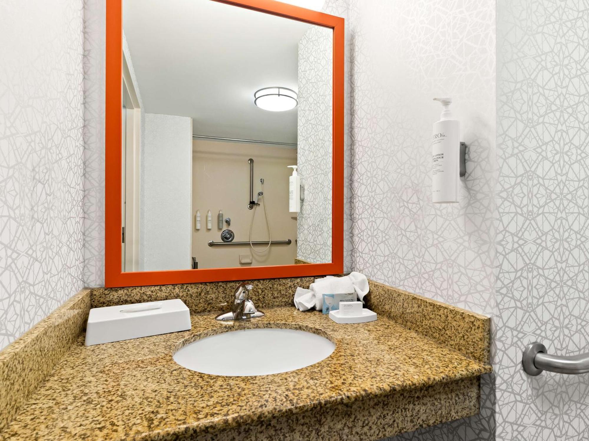 Hampton Inn Блайтвил Екстериор снимка