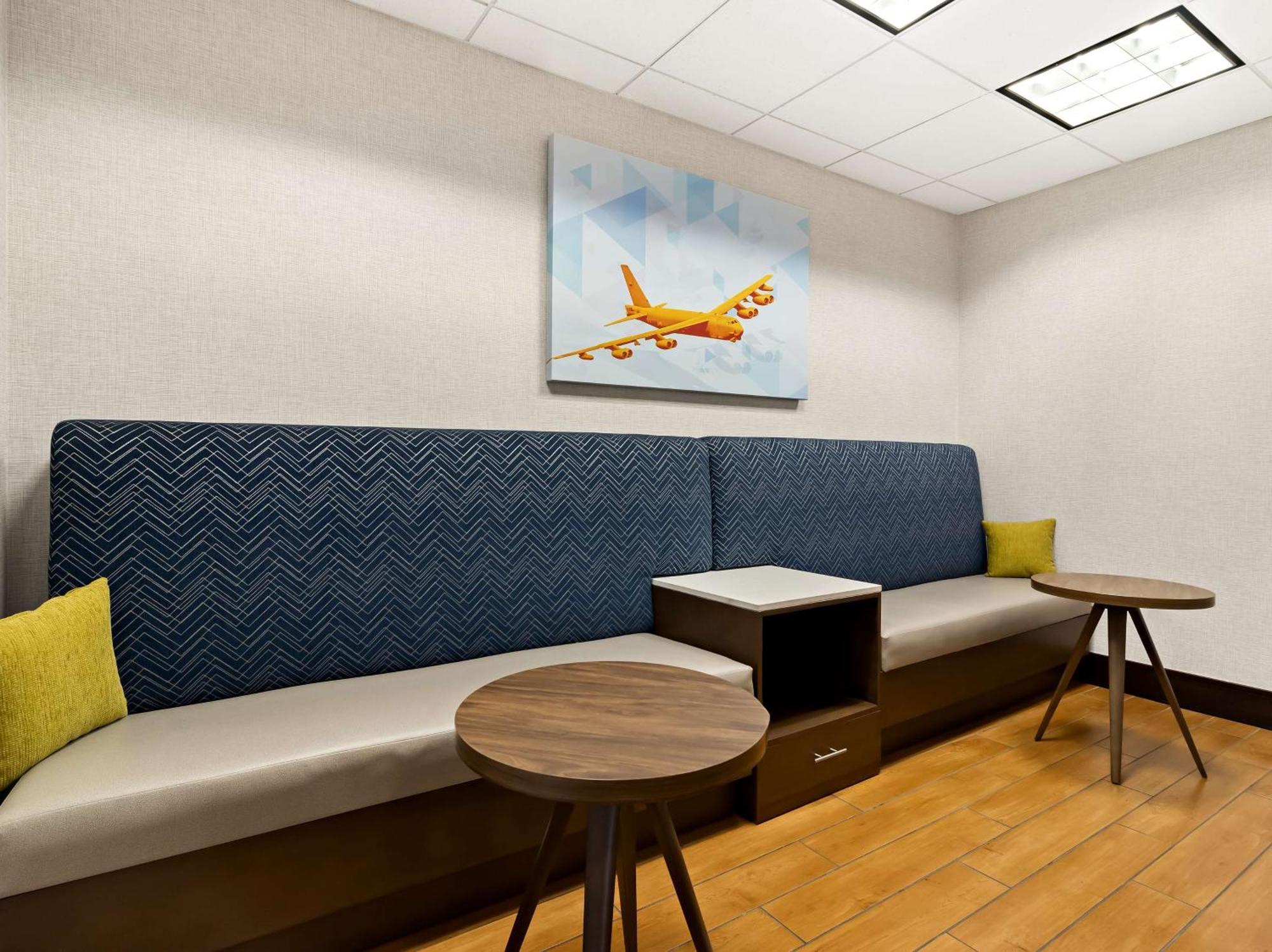 Hampton Inn Блайтвил Екстериор снимка